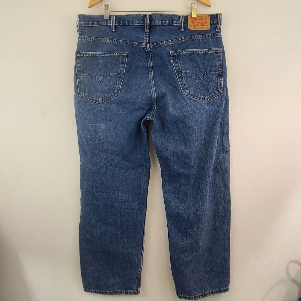Levis Jeans Mens 42x30 Blue 550 Straight Leg Relaxed Fit Jeans Classic Work EUC - Picture 6 of 12